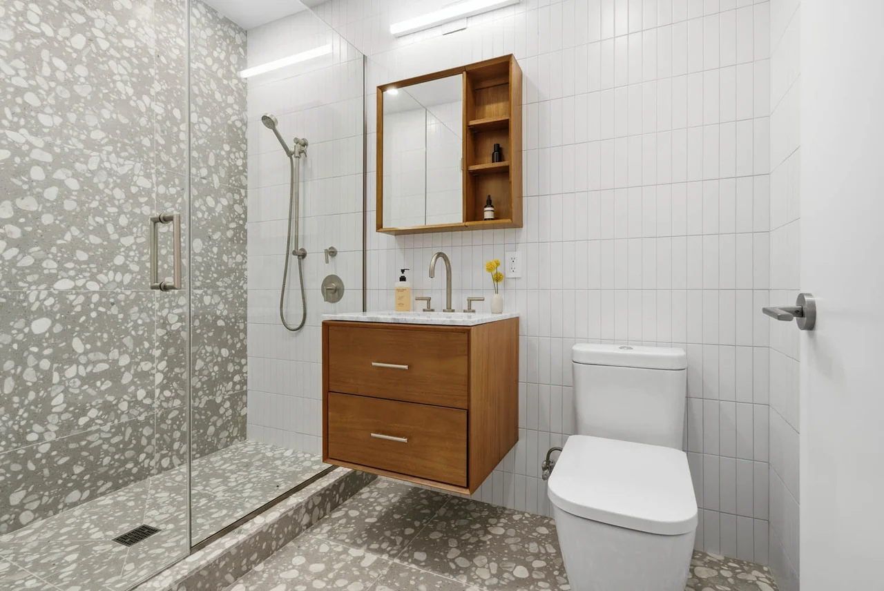 14 584 Leonard — property photography by TIDAL MEDIA